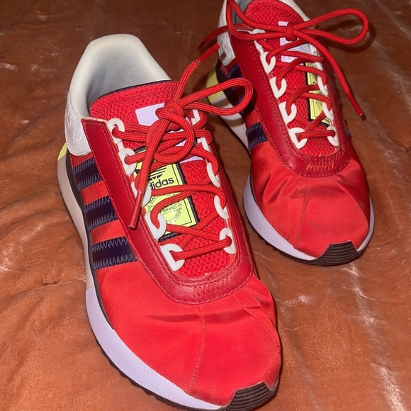 Red adidas sneakers!!! Like NEW - Picture 2 of 5